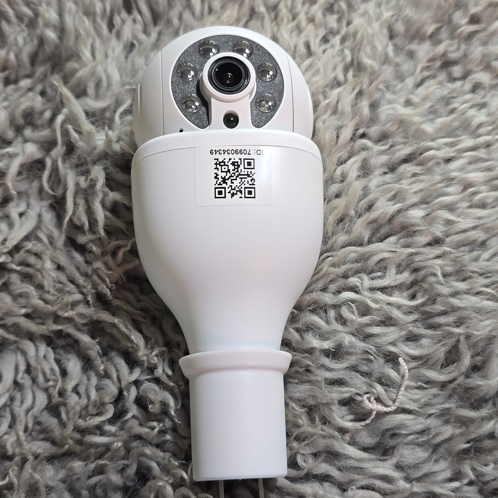 WiFi Smart Camera Bulb Socket Security Camera - White - Picture 4 of 5